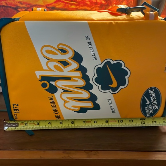 NWOT Nike Oregon Shoe box cooler with shoulder strap "The Original Nike..." - Picture 1 of 6